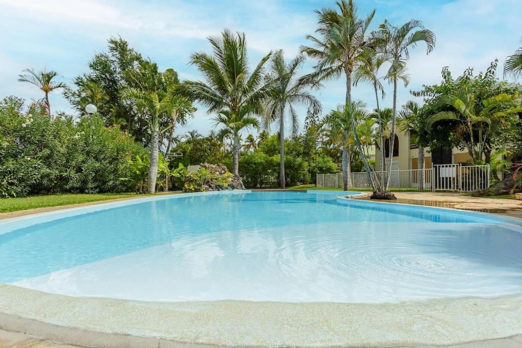 Le Saint-Gilles - Studio A St-Gilles-Les-Bains - Situe Dans Residence Privee Avec Piscine Екстер'єр фото